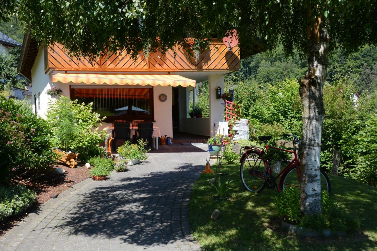 Ferienwohnung Burgblick Bilstein Extérieur photo