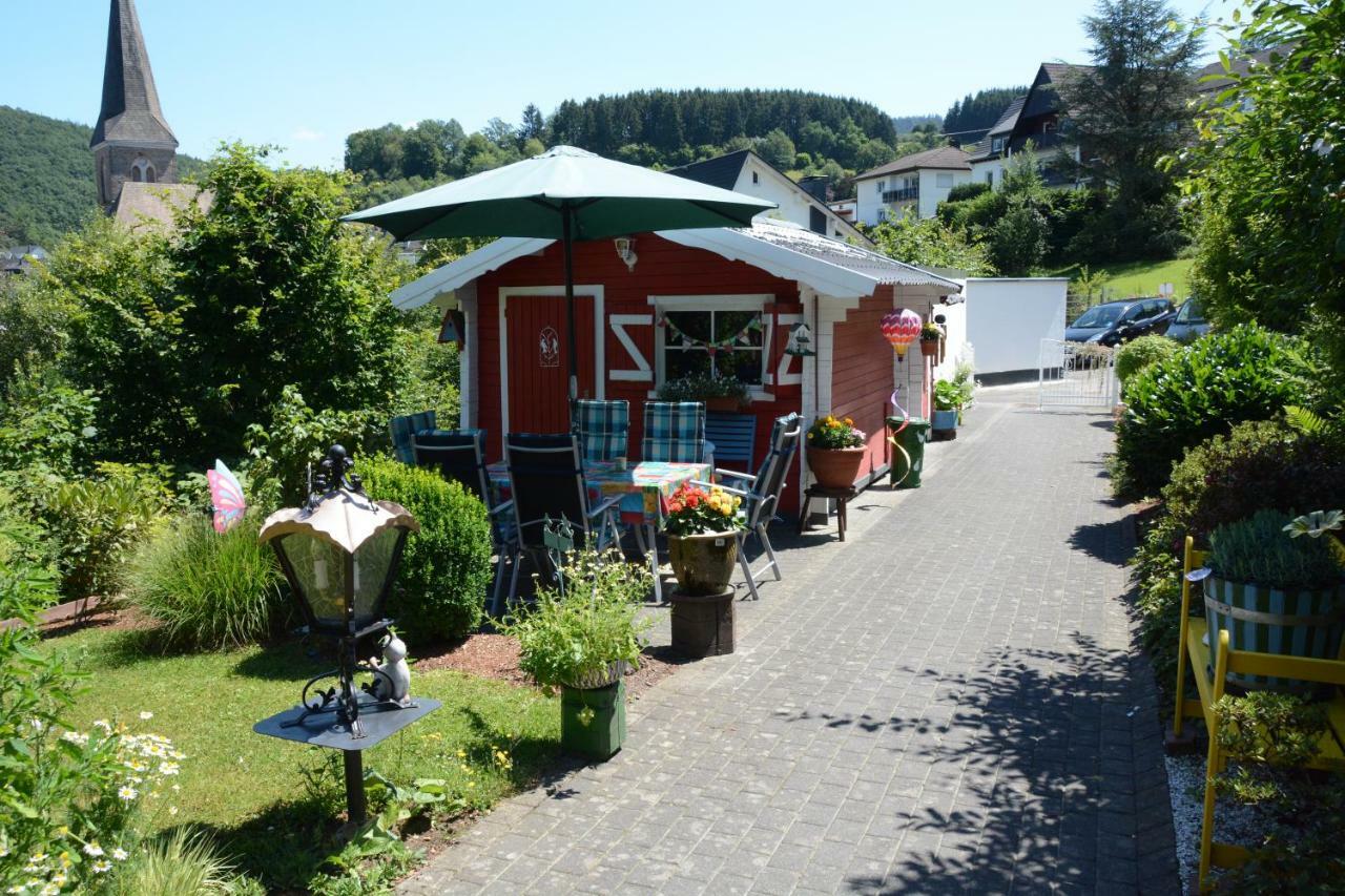 Ferienwohnung Burgblick Bilstein Extérieur photo
